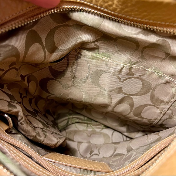 Coach 2006 Legacy Tan Thick Pebble Grain Leather Shoulder Hobo Bag Purse - Picture 10 of 17